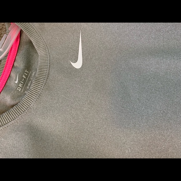 Toddler Nike sweatshirt - Picture 2 of 3